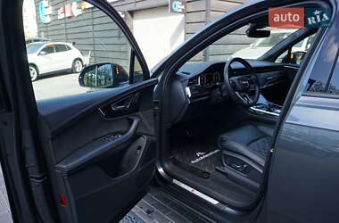 Позашляховик / Кросовер Audi SQ7 2021 в 