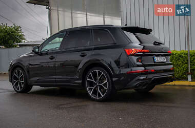 Позашляховик / Кросовер Audi SQ7 2023 в Чернівцях