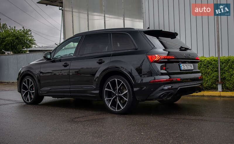 Внедорожник / Кроссовер Audi SQ7 2023 в 