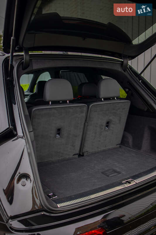Внедорожник / Кроссовер Audi SQ7 2023 в Черновцах