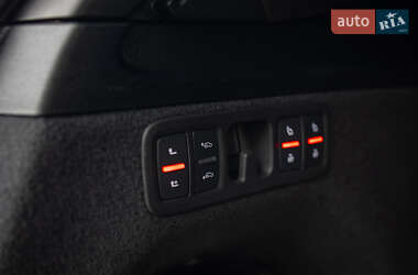 Внедорожник / Кроссовер Audi SQ7 2023 в 