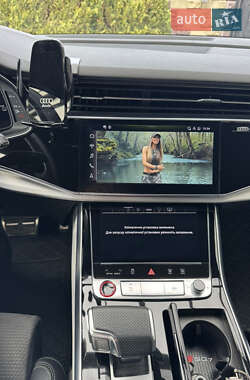 Внедорожник / Кроссовер Audi SQ7 2020 в 