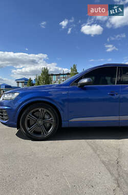 Внедорожник / Кроссовер Audi SQ7 2017 в 