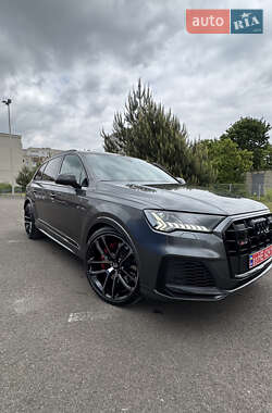 Внедорожник / Кроссовер Audi SQ7 2020 в 