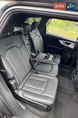 Внедорожник / Кроссовер Audi SQ7 2020 в 
