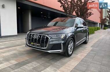 Позашляховик / Кросовер Audi SQ7 2021 в 