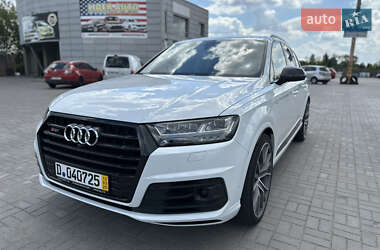Внедорожник / Кроссовер Audi SQ7 2017 в 