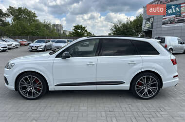 Внедорожник / Кроссовер Audi SQ7 2017 в 