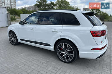 Внедорожник / Кроссовер Audi SQ7 2017 в 