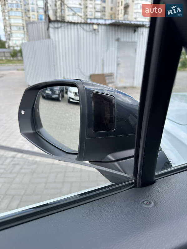 Внедорожник / Кроссовер Audi SQ7 2017 в Ужгороде