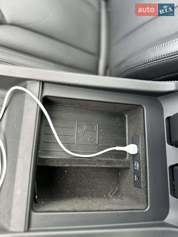 Внедорожник / Кроссовер Audi SQ7 2017 в Ужгороде