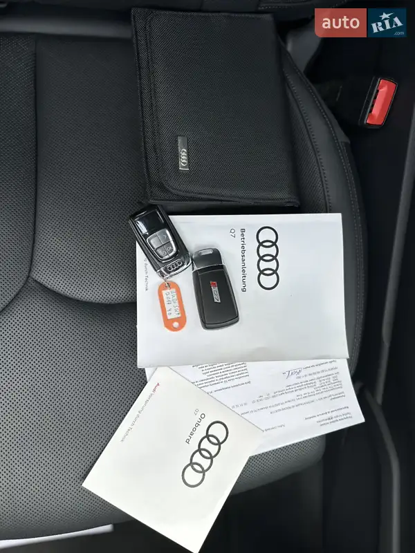 Внедорожник / Кроссовер Audi SQ7 2017 в Ужгороде документ