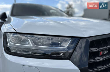 Внедорожник / Кроссовер Audi SQ7 2017 в 