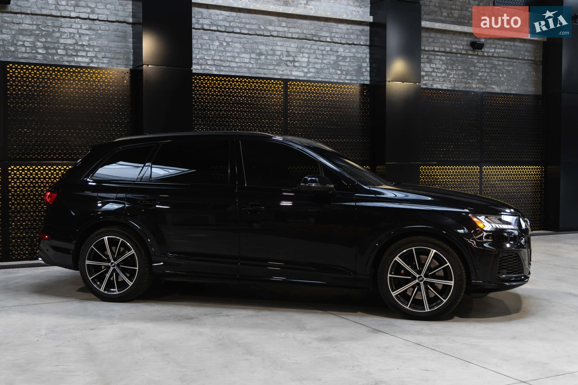 2020 Audi SQ7 - мініатюра 8
