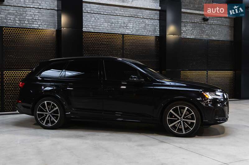 Внедорожник / Кроссовер Audi SQ7 2020 в Луцке