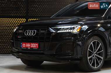 Внедорожник / Кроссовер Audi SQ7 2020 в 