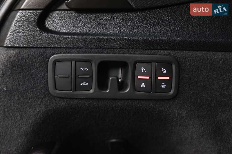 Внедорожник / Кроссовер Audi SQ7 2020 в Луцке