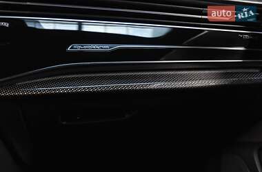 Внедорожник / Кроссовер Audi SQ7 2020 в 