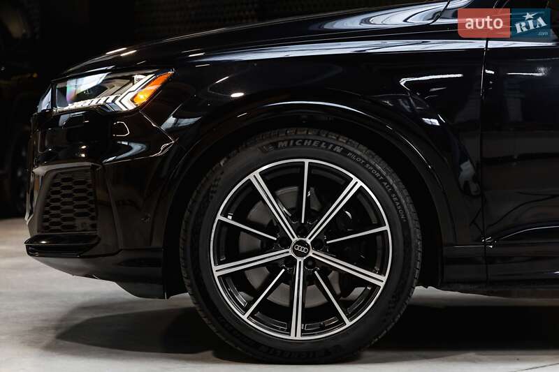 Внедорожник / Кроссовер Audi SQ7 2020 в Луцке