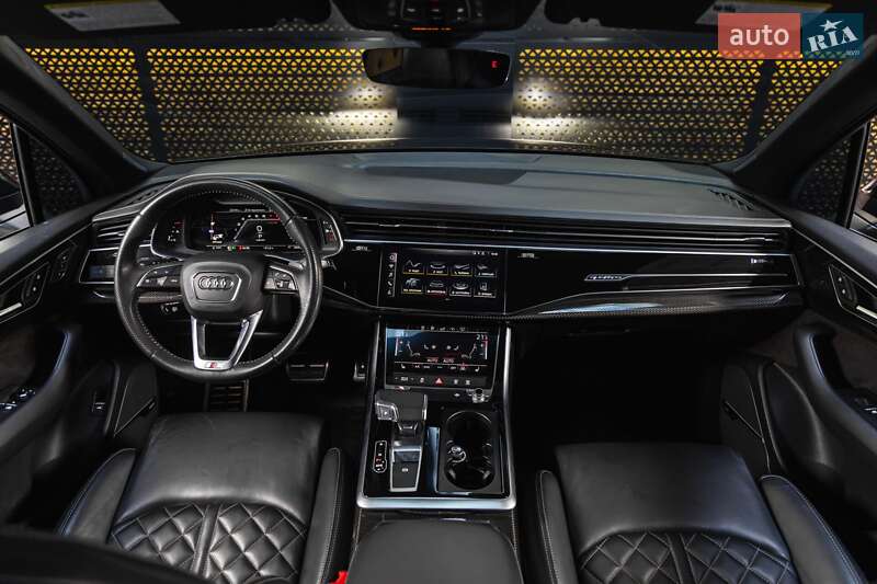 Внедорожник / Кроссовер Audi SQ7 2020 в Луцке