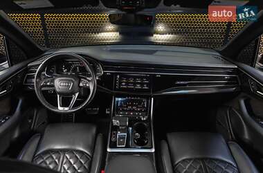 Внедорожник / Кроссовер Audi SQ7 2020 в 
