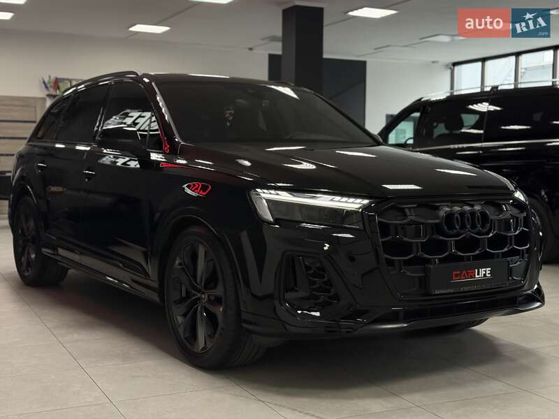 Внедорожник / Кроссовер Audi SQ7 2024 в Тернополе