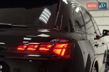Внедорожник / Кроссовер Audi SQ7 2024 в 