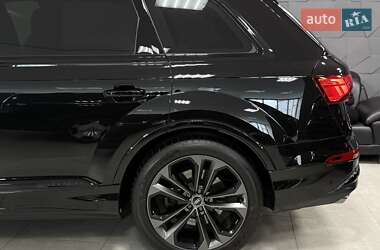 Внедорожник / Кроссовер Audi SQ7 2024 в 