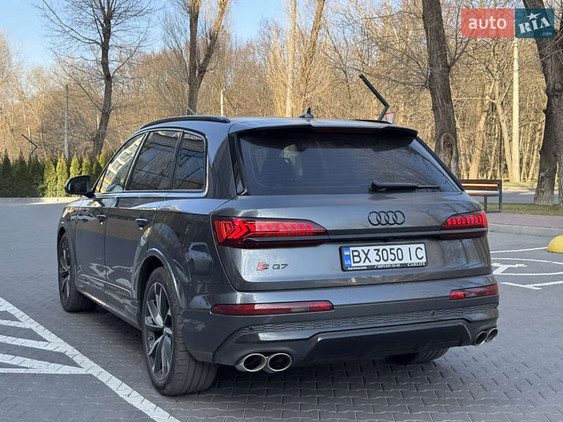 Внедорожник / Кроссовер Audi SQ7 2021 в Хмельницком