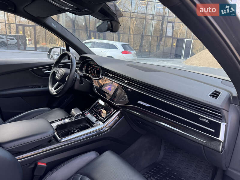 Внедорожник / Кроссовер Audi SQ7 2021 в Хмельницком