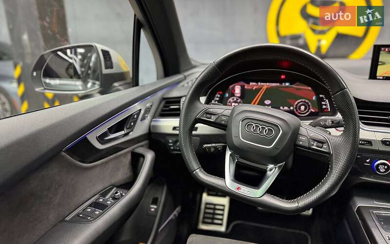 Внедорожник / Кроссовер Audi SQ7 2018 в Черновцах