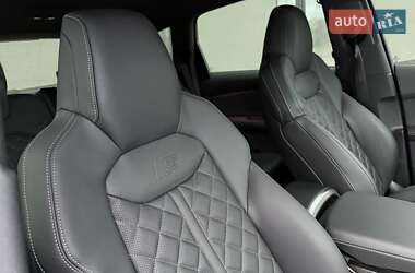 Внедорожник / Кроссовер Audi SQ7 2024 в 