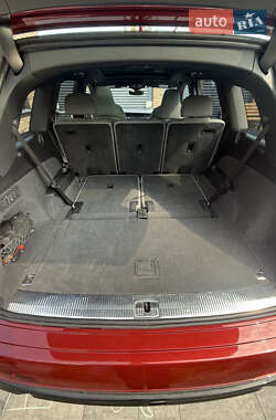 Внедорожник / Кроссовер Audi SQ7 2020 в 
