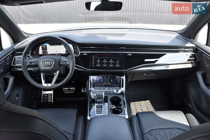 Внедорожник / Кроссовер Audi SQ7 2020 в Дрогобыче