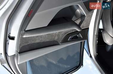 Внедорожник / Кроссовер Audi SQ7 2020 в 