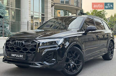 Внедорожник / Кроссовер Audi SQ7 2024 в 