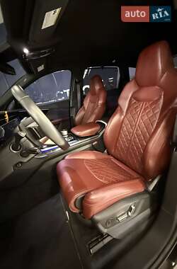 Позашляховик / Кросовер Audi SQ7 2020 в 