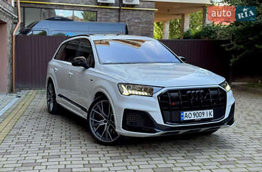 Внедорожник / Кроссовер Audi SQ7 2020 в 