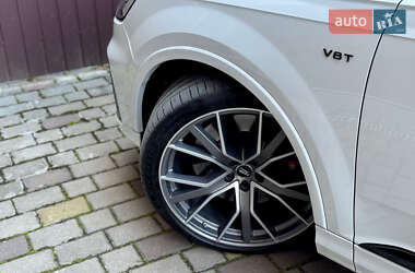 Внедорожник / Кроссовер Audi SQ7 2020 в 
