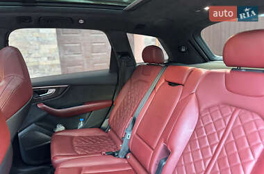 Внедорожник / Кроссовер Audi SQ7 2020 в 
