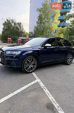 Внедорожник / Кроссовер Audi SQ7 2018 в 