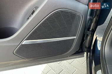 Внедорожник / Кроссовер Audi SQ7 2024 в 
