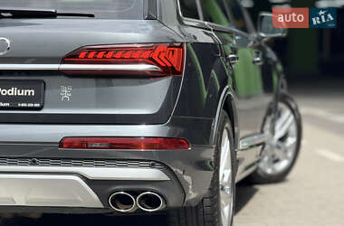 Внедорожник / Кроссовер Audi SQ7 2021 в 