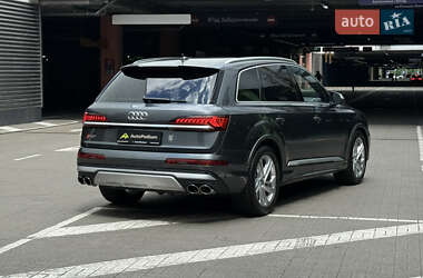 Внедорожник / Кроссовер Audi SQ7 2021 в 