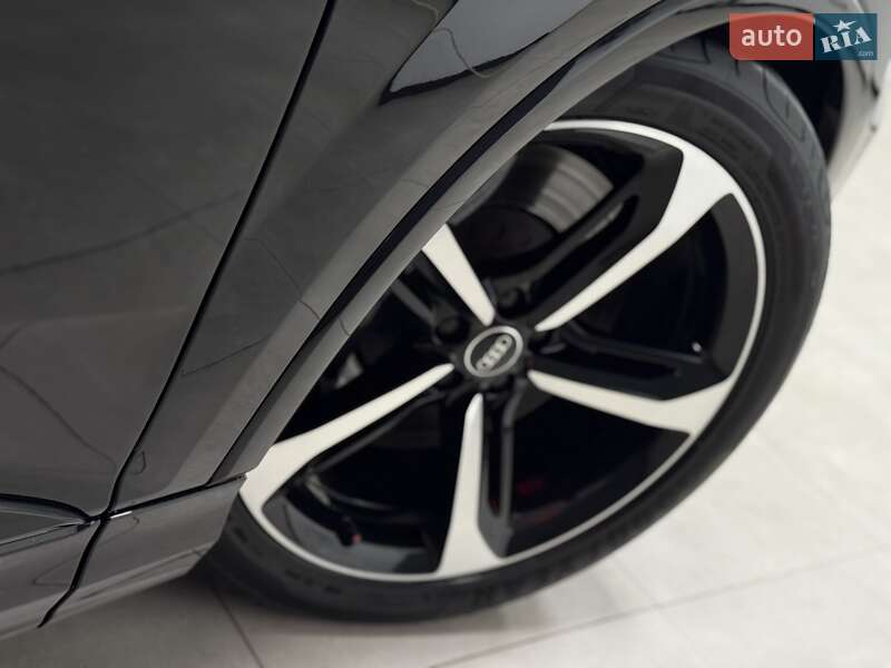 Внедорожник / Кроссовер Audi SQ7 2021 в Тернополе