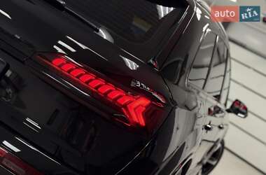 Внедорожник / Кроссовер Audi SQ7 2021 в 