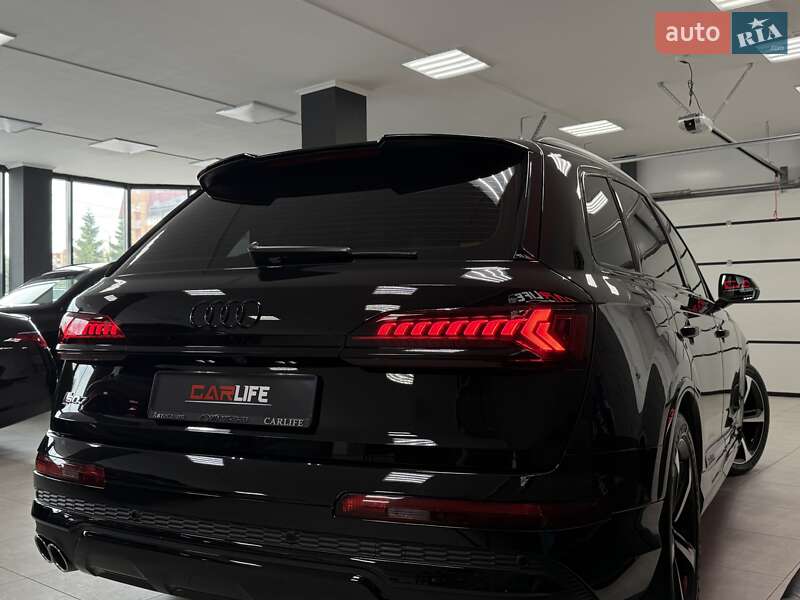 Внедорожник / Кроссовер Audi SQ7 2021 в Тернополе