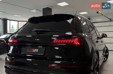 Внедорожник / Кроссовер Audi SQ7 2021 в 