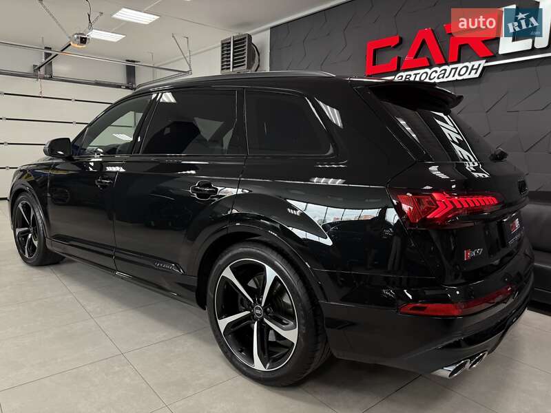 Внедорожник / Кроссовер Audi SQ7 2021 в Тернополе