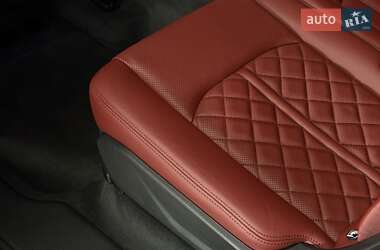 Внедорожник / Кроссовер Audi SQ7 2021 в 